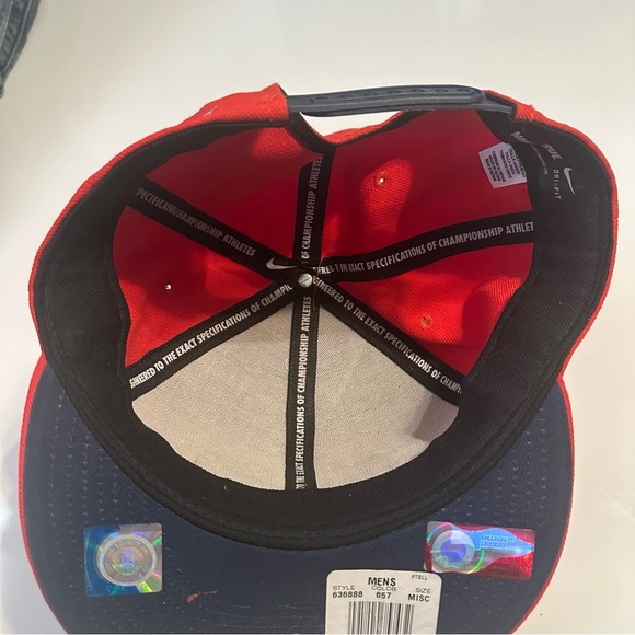 Nike Ole Miss Red SnapBack Cap - Picture 5 of 6